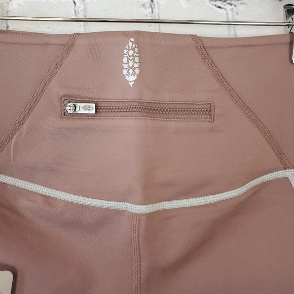 Free People You're A Peach Shorty Shorts sz. XS - Picture 7 of 9